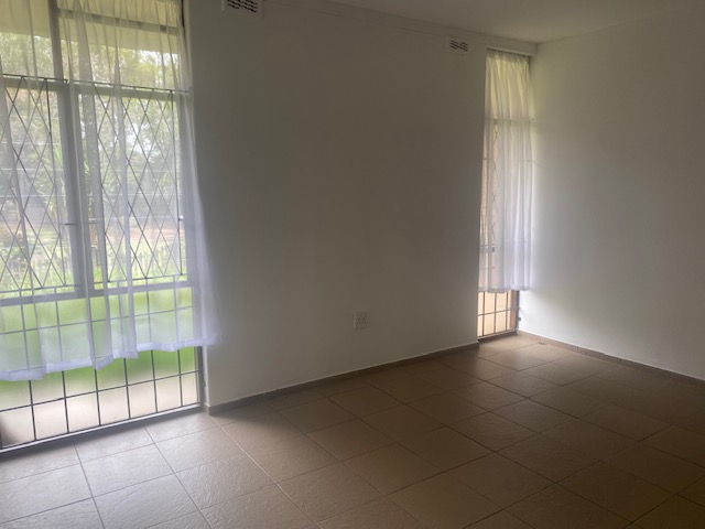 To Let 2 Bedroom Property for Rent in Fields Hill KwaZulu-Natal