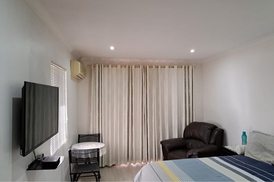 3 Bedroom Property for Sale in Raisethorpe KwaZulu-Natal