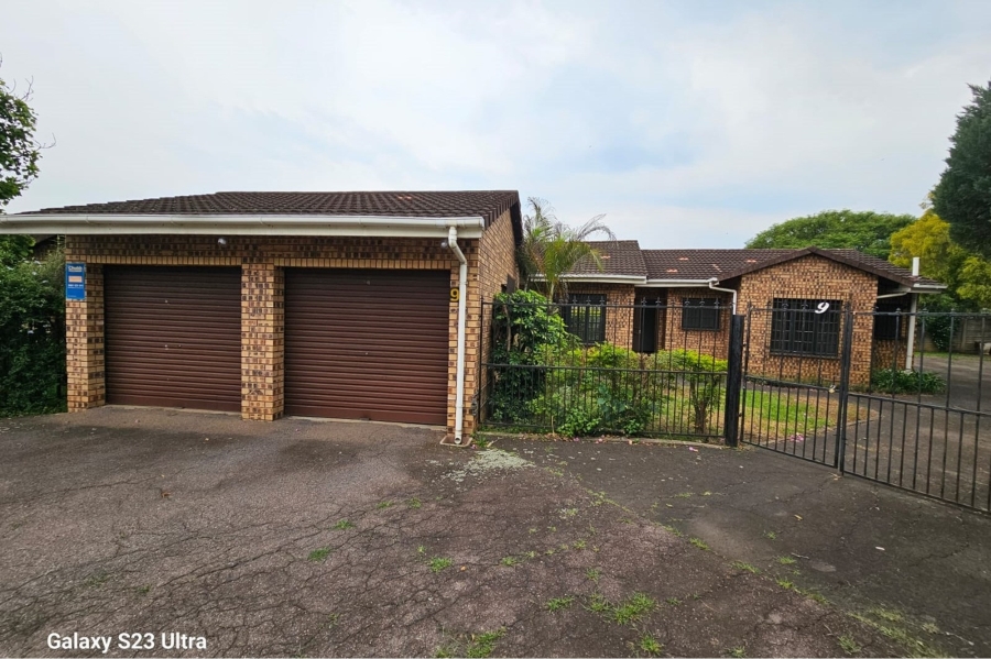 3 Bedroom Property for Sale in Scottsville KwaZulu-Natal
