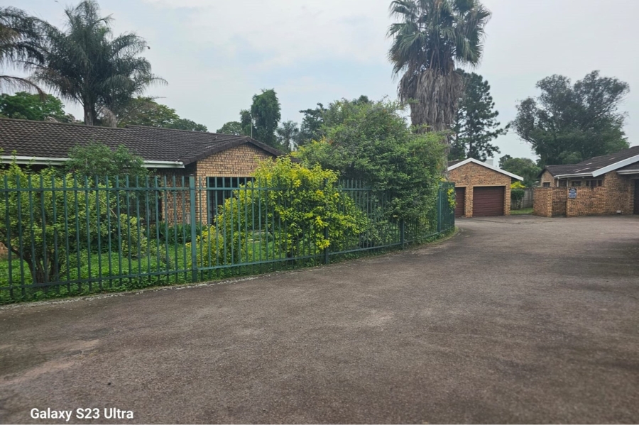 3 Bedroom Property for Sale in Scottsville KwaZulu-Natal