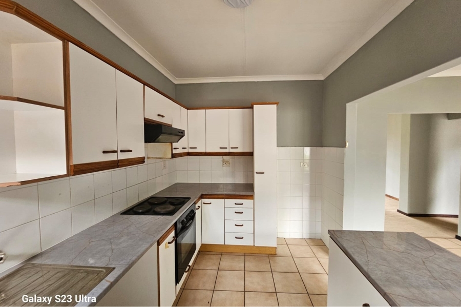 3 Bedroom Property for Sale in Scottsville KwaZulu-Natal