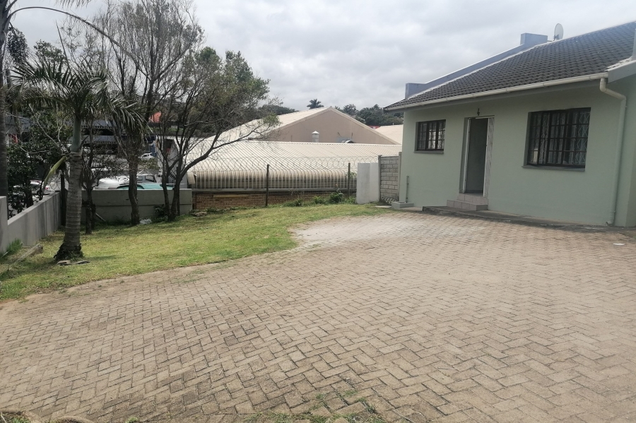 2 Bedroom Property for Sale in Manaba Beach KwaZulu-Natal