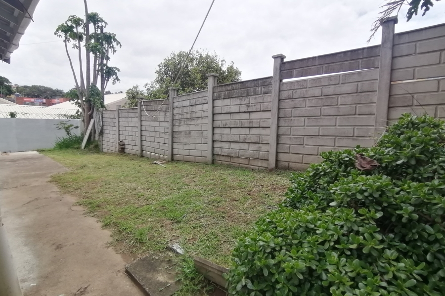 2 Bedroom Property for Sale in Manaba Beach KwaZulu-Natal