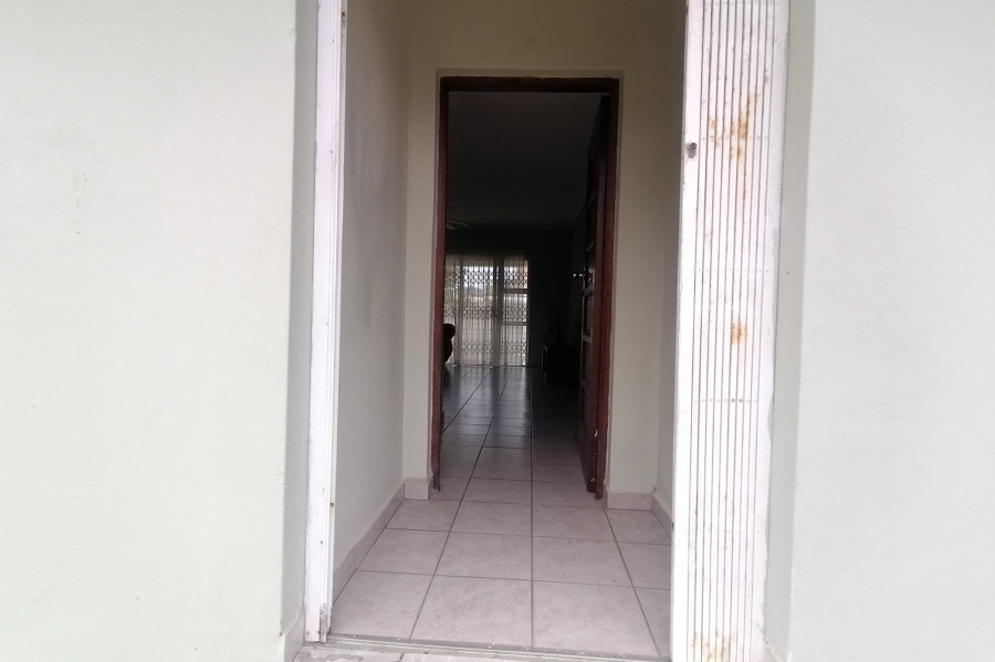 2 Bedroom Property for Sale in Manaba Beach KwaZulu-Natal