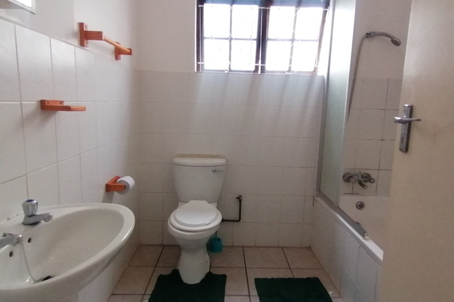 2 Bedroom Property for Sale in Manaba Beach KwaZulu-Natal