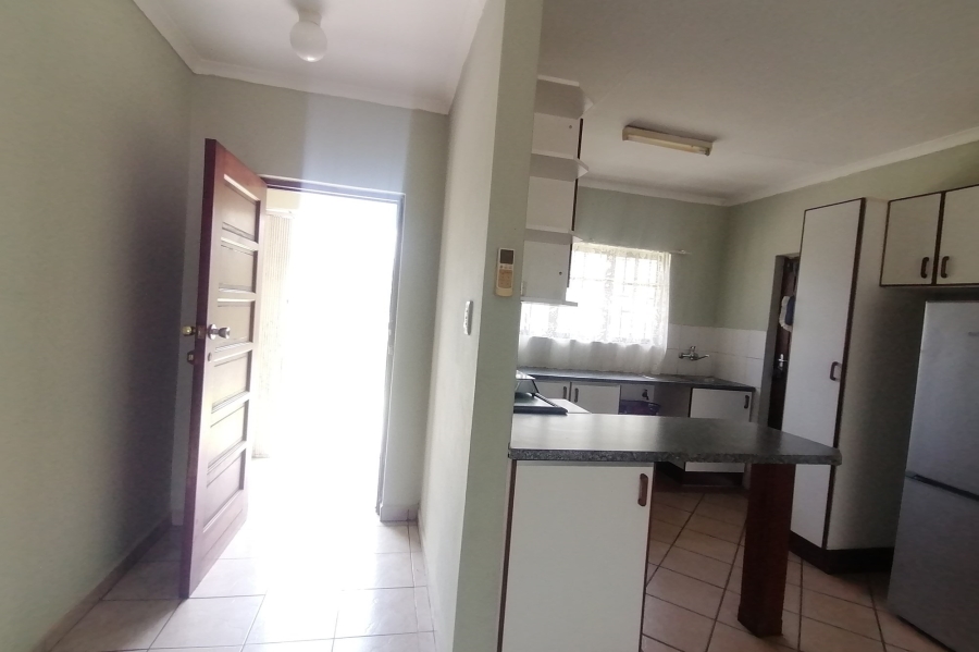 2 Bedroom Property for Sale in Manaba Beach KwaZulu-Natal