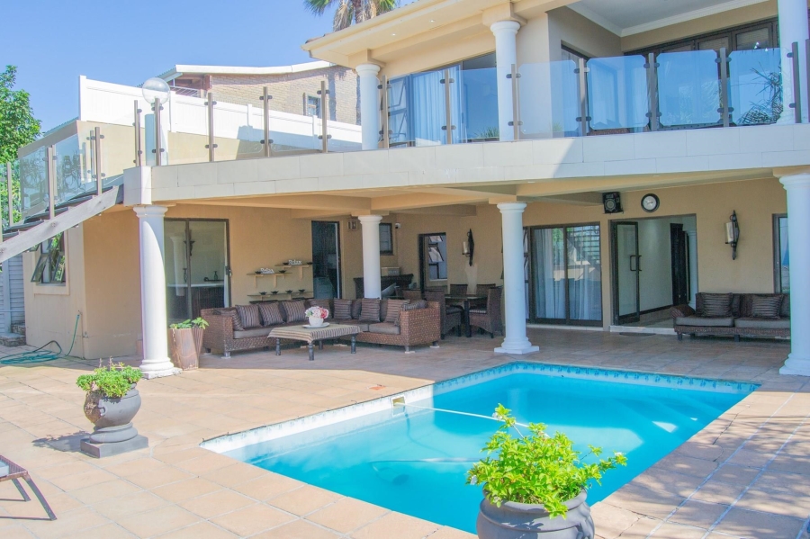 6 Bedroom Property for Sale in Uvongo KwaZulu-Natal