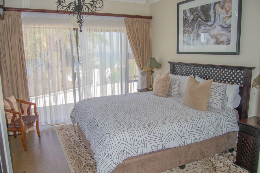6 Bedroom Property for Sale in Uvongo KwaZulu-Natal