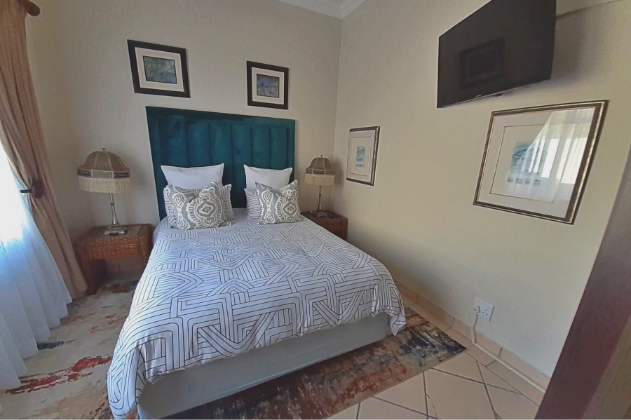 6 Bedroom Property for Sale in Uvongo KwaZulu-Natal