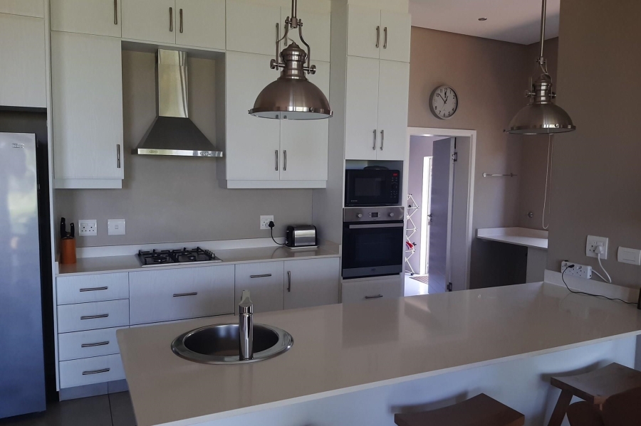 3 Bedroom Property for Sale in Renishaw Hills KwaZulu-Natal