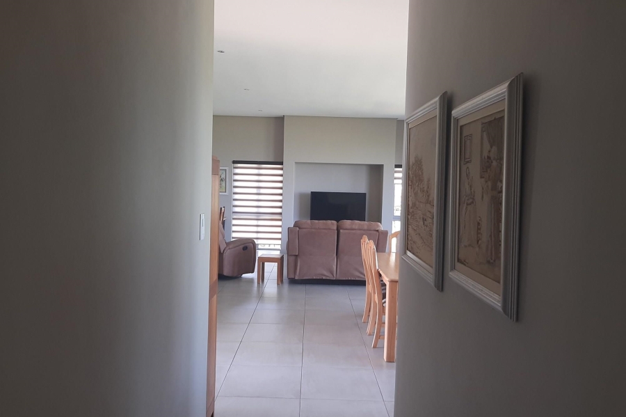 3 Bedroom Property for Sale in Renishaw Hills KwaZulu-Natal