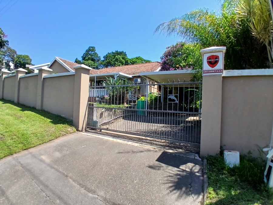 3 Bedroom Property for Sale in Mount Vernon KwaZulu-Natal