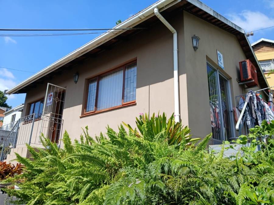 3 Bedroom Property for Sale in Mount Vernon KwaZulu-Natal