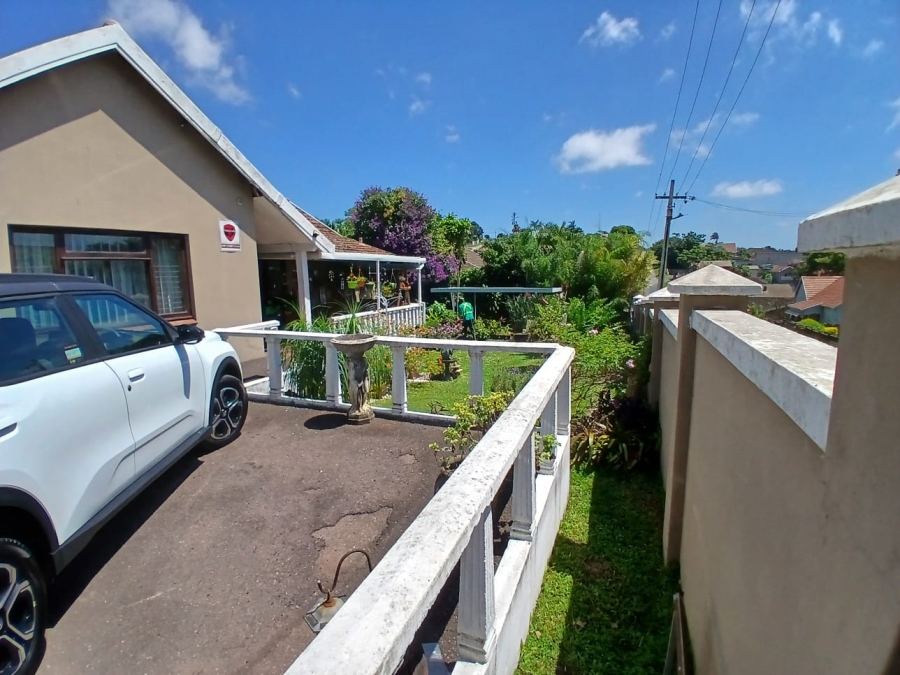 3 Bedroom Property for Sale in Mount Vernon KwaZulu-Natal