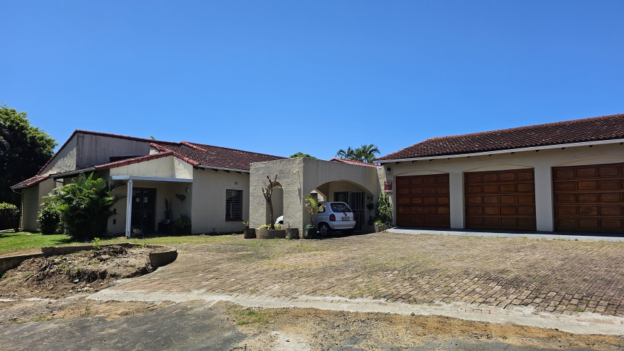 6 Bedroom Property for Sale in Margate KwaZulu-Natal