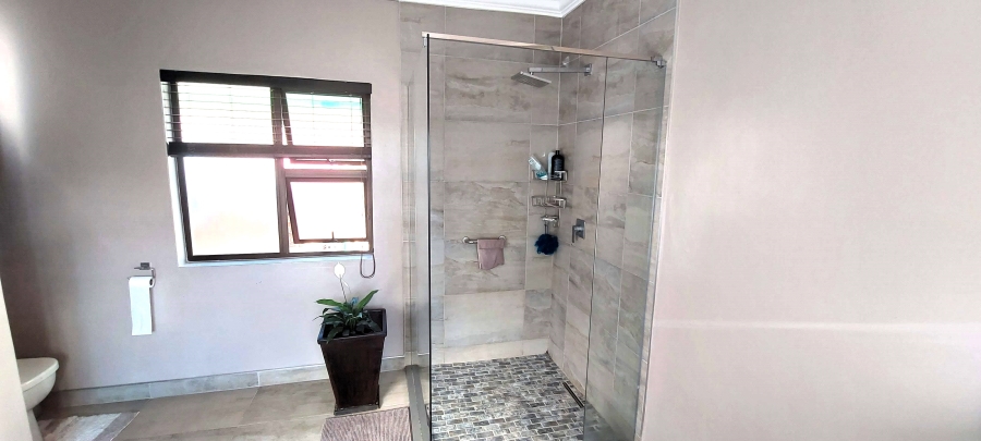 3 Bedroom Property for Sale in Aviary Hill KwaZulu-Natal