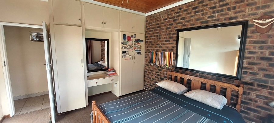 3 Bedroom Property for Sale in Aviary Hill KwaZulu-Natal
