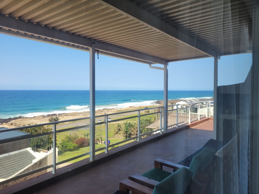 To Let 6 Bedroom Property for Rent in Manaba Beach KwaZulu-Natal