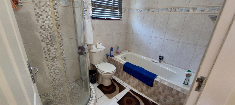 3 Bedroom Property for Sale in Shelly Beach KwaZulu-Natal