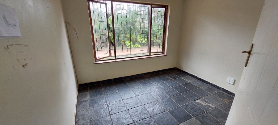 3 Bedroom Property for Sale in Uvongo KwaZulu-Natal