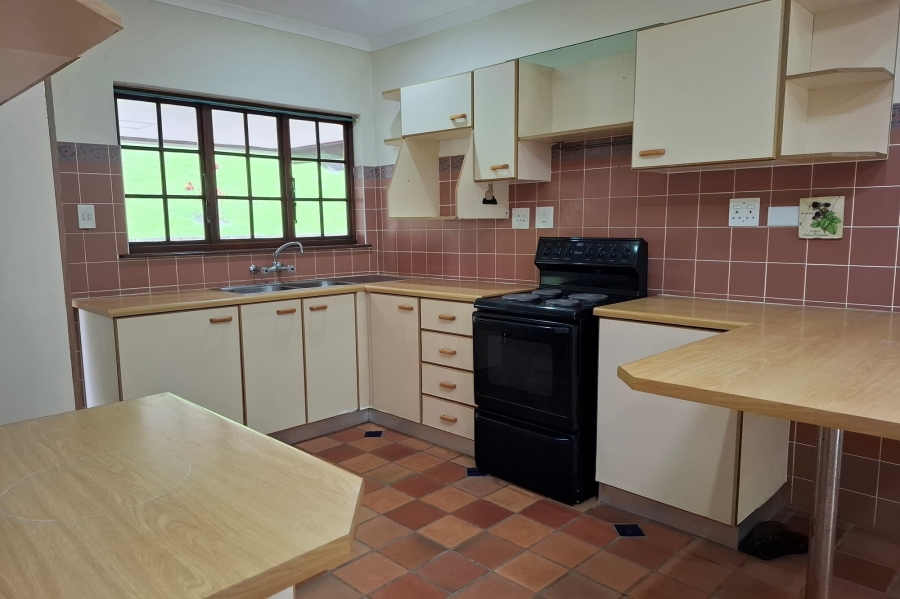 To Let 2 Bedroom Property for Rent in Margate KwaZulu-Natal