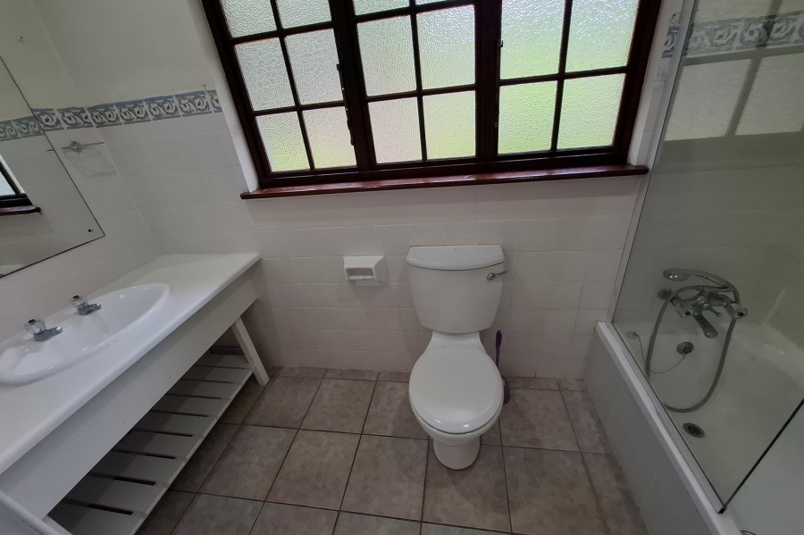 To Let 2 Bedroom Property for Rent in Margate KwaZulu-Natal