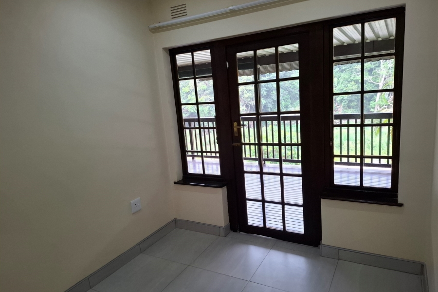 To Let 2 Bedroom Property for Rent in Margate KwaZulu-Natal