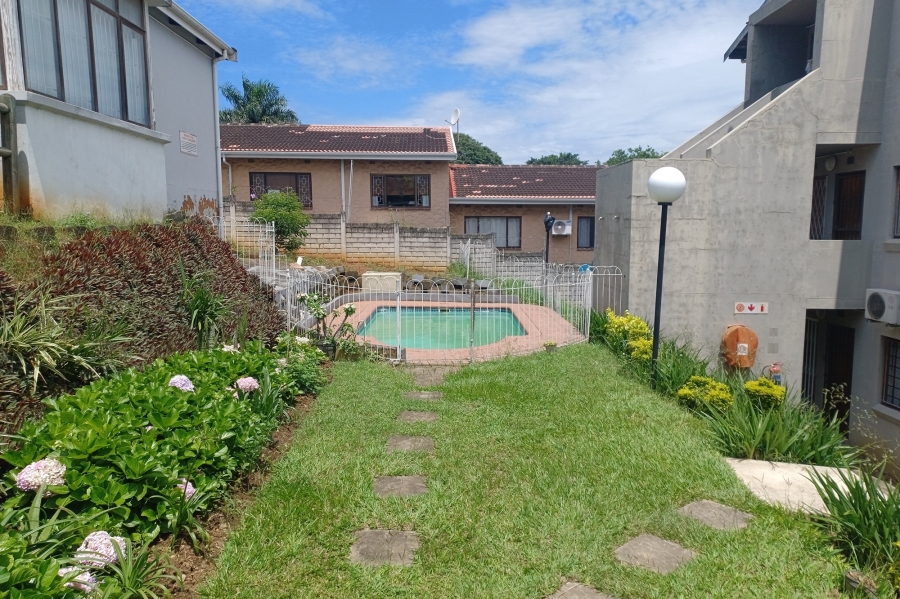 1 Bedroom Property for Sale in Bellair KwaZulu-Natal