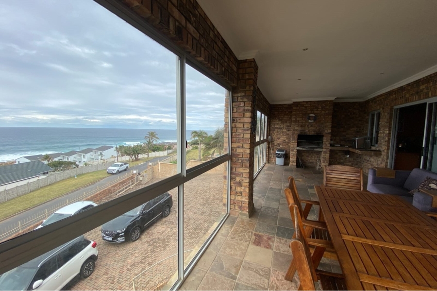 10 Bedroom Property for Sale in Manaba Beach KwaZulu-Natal