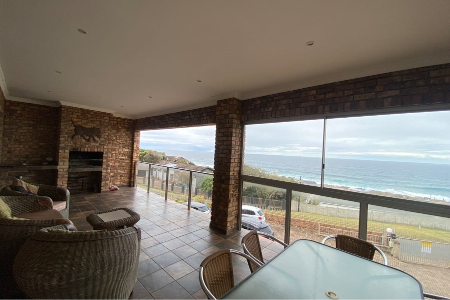 10 Bedroom Property for Sale in Manaba Beach KwaZulu-Natal