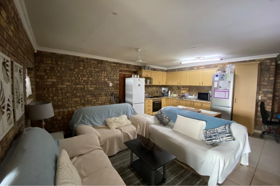 10 Bedroom Property for Sale in Manaba Beach KwaZulu-Natal