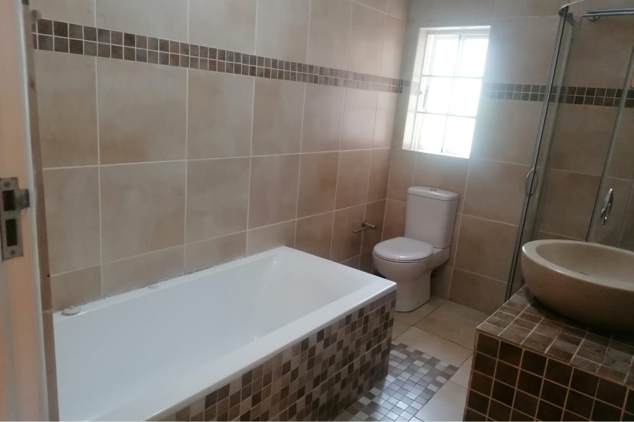 To Let 5 Bedroom Property for Rent in Kingston Park KwaZulu-Natal