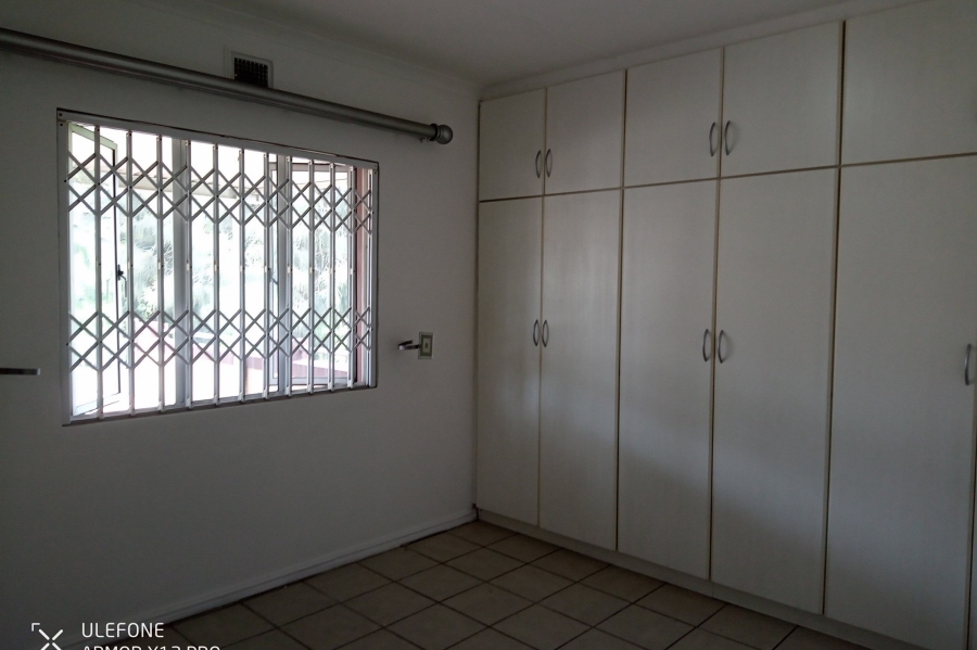 2 Bedroom Property for Sale in Brindhaven KwaZulu-Natal