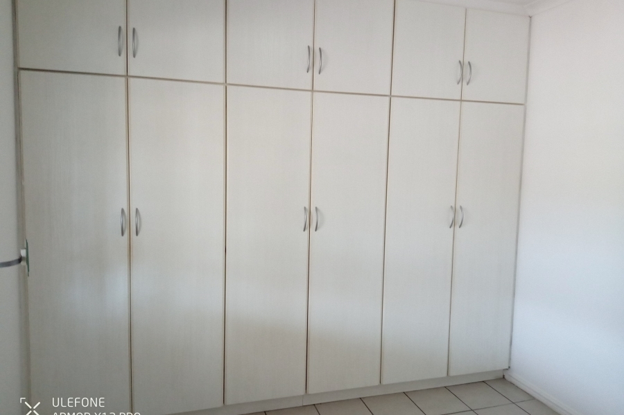 2 Bedroom Property for Sale in Brindhaven KwaZulu-Natal