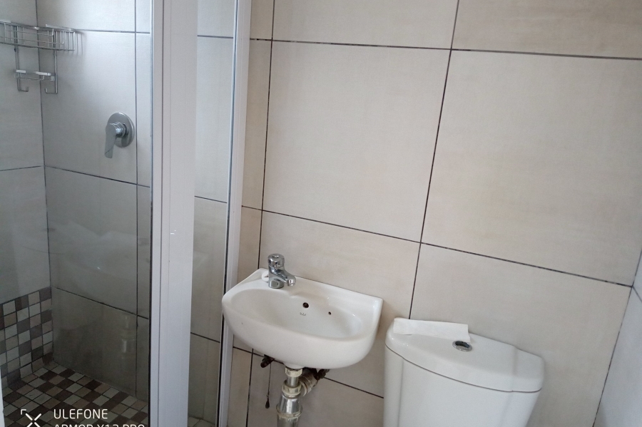 2 Bedroom Property for Sale in Brindhaven KwaZulu-Natal