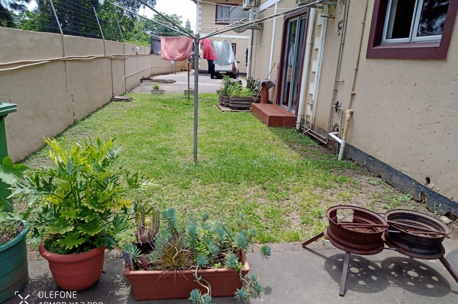 2 Bedroom Property for Sale in Brindhaven KwaZulu-Natal