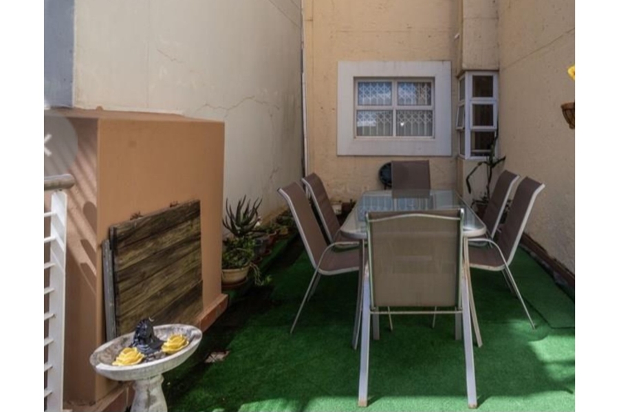 2 Bedroom Property for Sale in New Town Centre KwaZulu-Natal