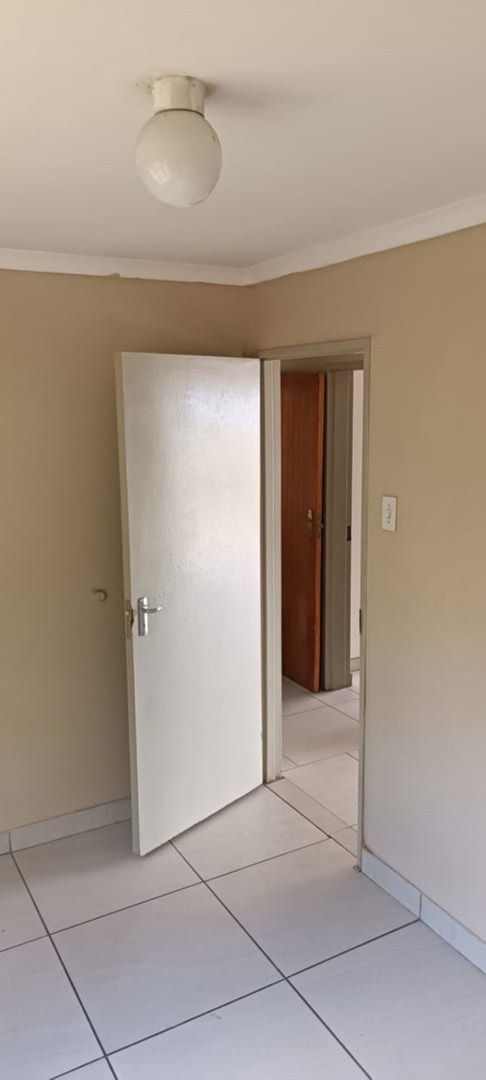 To Let 2 Bedroom Property for Rent in Montclair KwaZulu-Natal