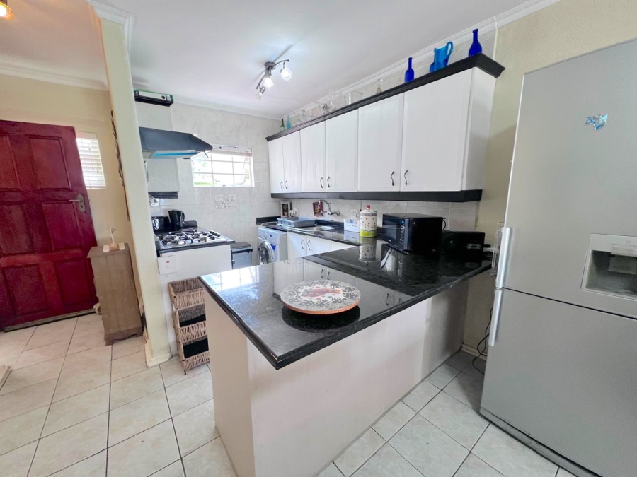 2 Bedroom Property for Sale in Shelly Beach KwaZulu-Natal