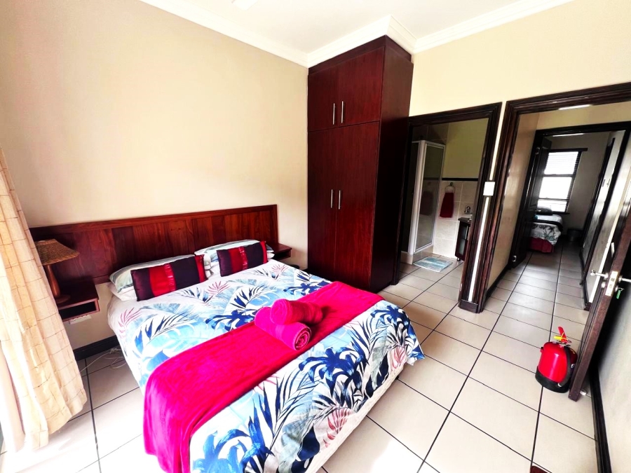 2 Bedroom Property for Sale in Uvongo Beach KwaZulu-Natal