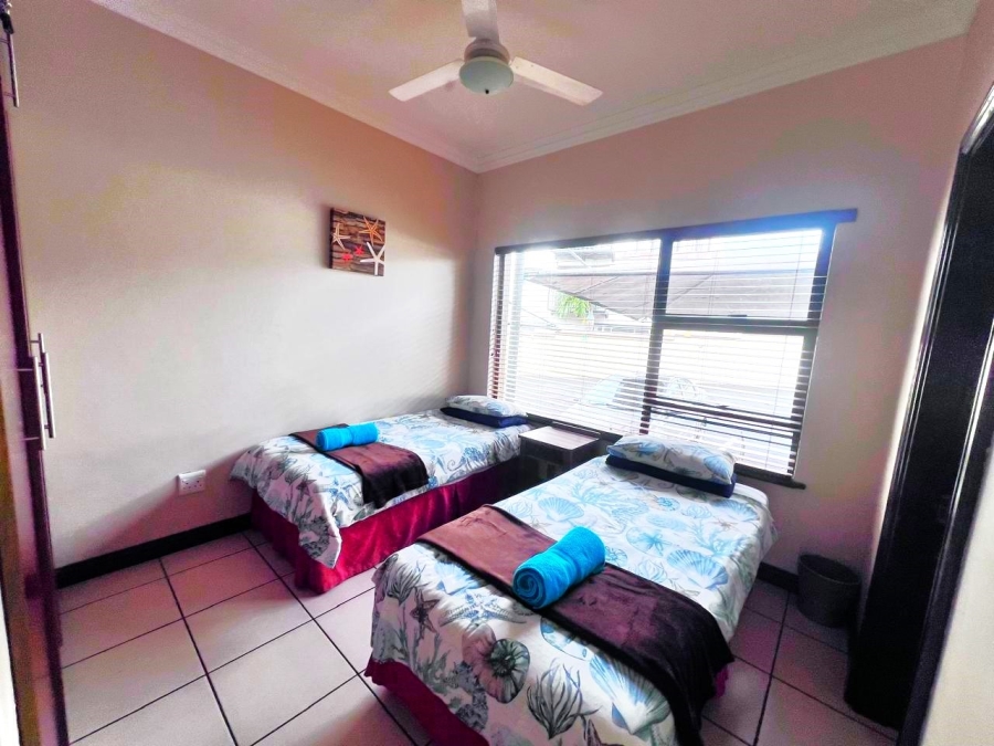 2 Bedroom Property for Sale in Uvongo Beach KwaZulu-Natal