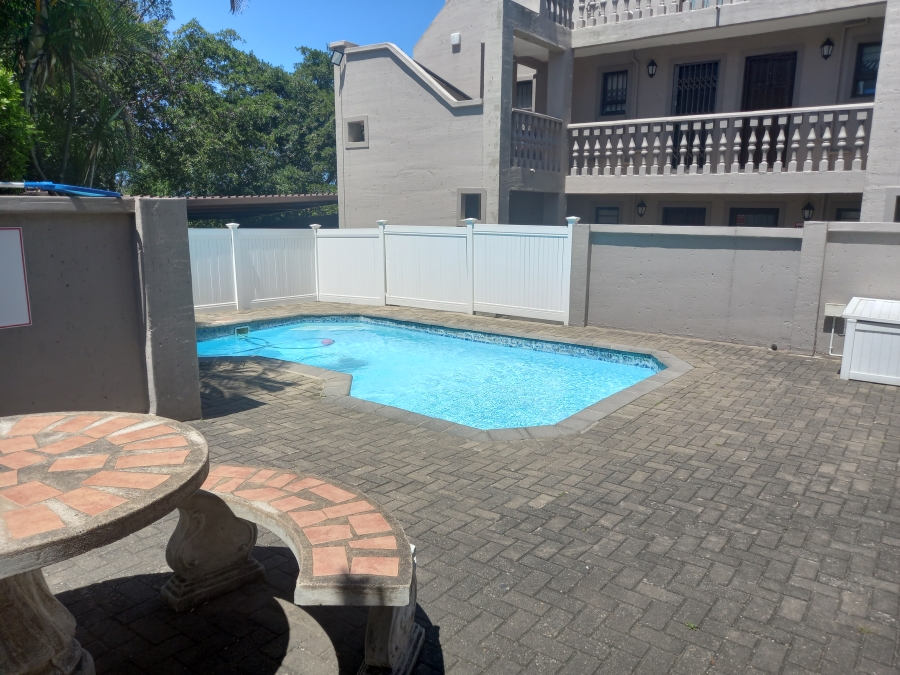 2 Bedroom Property for Sale in Uvongo KwaZulu-Natal