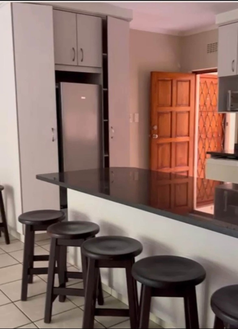 2 Bedroom Property for Sale in Uvongo KwaZulu-Natal