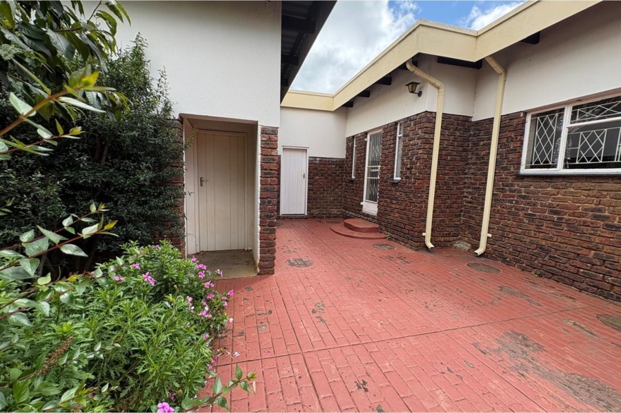 4 Bedroom Property for Sale in Huttenheights KwaZulu-Natal