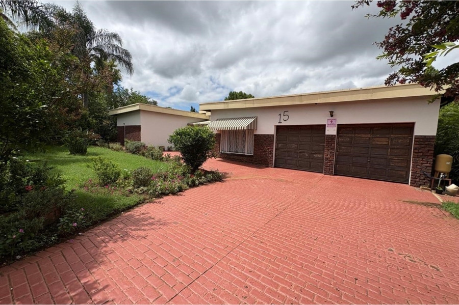 4 Bedroom Property for Sale in Huttenheights KwaZulu-Natal