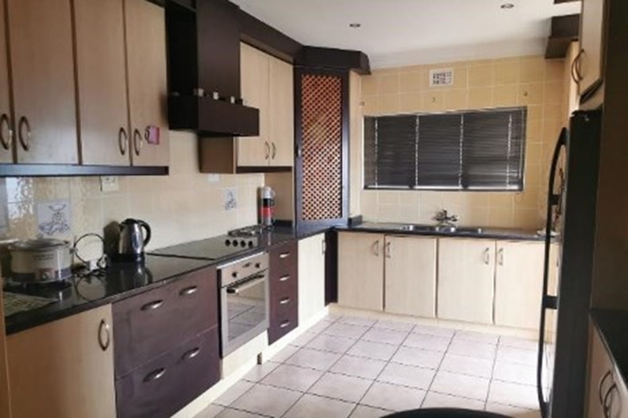 3 Bedroom Property for Sale in Kloof KwaZulu-Natal