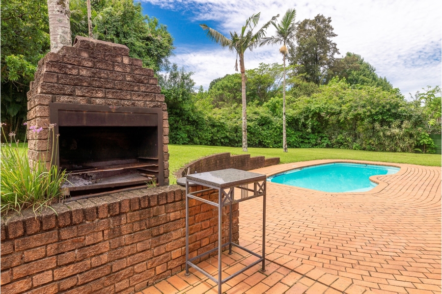 5 Bedroom Property for Sale in Kloof KwaZulu-Natal