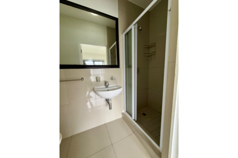 To Let 1 Bedroom Property for Rent in New Town Centre KwaZulu-Natal