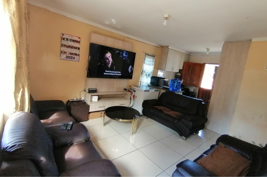 To Let 2 Bedroom Property for Rent in Newlands West KwaZulu-Natal