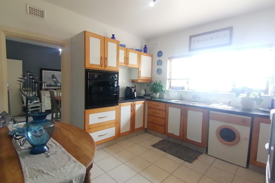 3 Bedroom Property for Sale in St Michaels On Sea KwaZulu-Natal